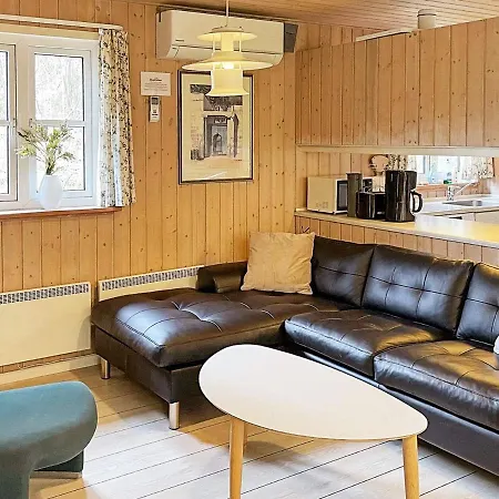 Nifty Holiday In Bl Vand With Swimming Pool Vakantiehuis
